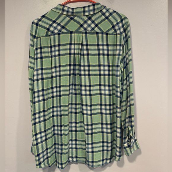 Green super soft Eddie Bauer flannel - Picture 3 of 3